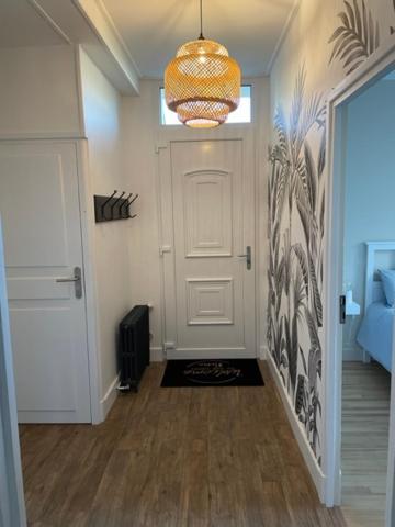 Maison Rouge Apartment *